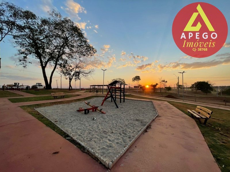 Terreno - Venda - Vila Irmãos Souza - Aparecida de Goiânia - GO