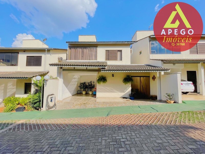 Casa em Condomínio - Venda - Sítios Santa Luzia - Aparecida de Goiânia - GO